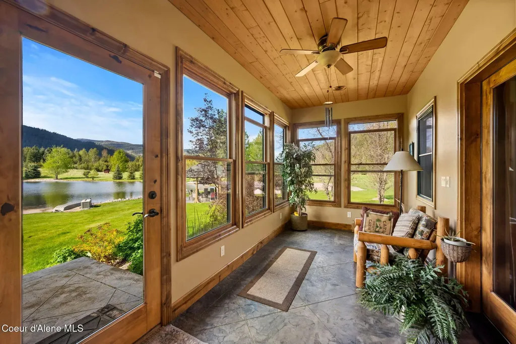 289 Gold Road Naples ID 83847