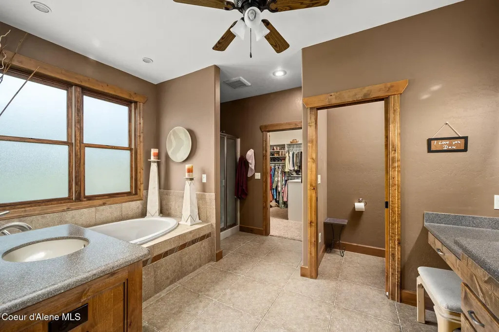 289 Gold Road Naples ID 83847