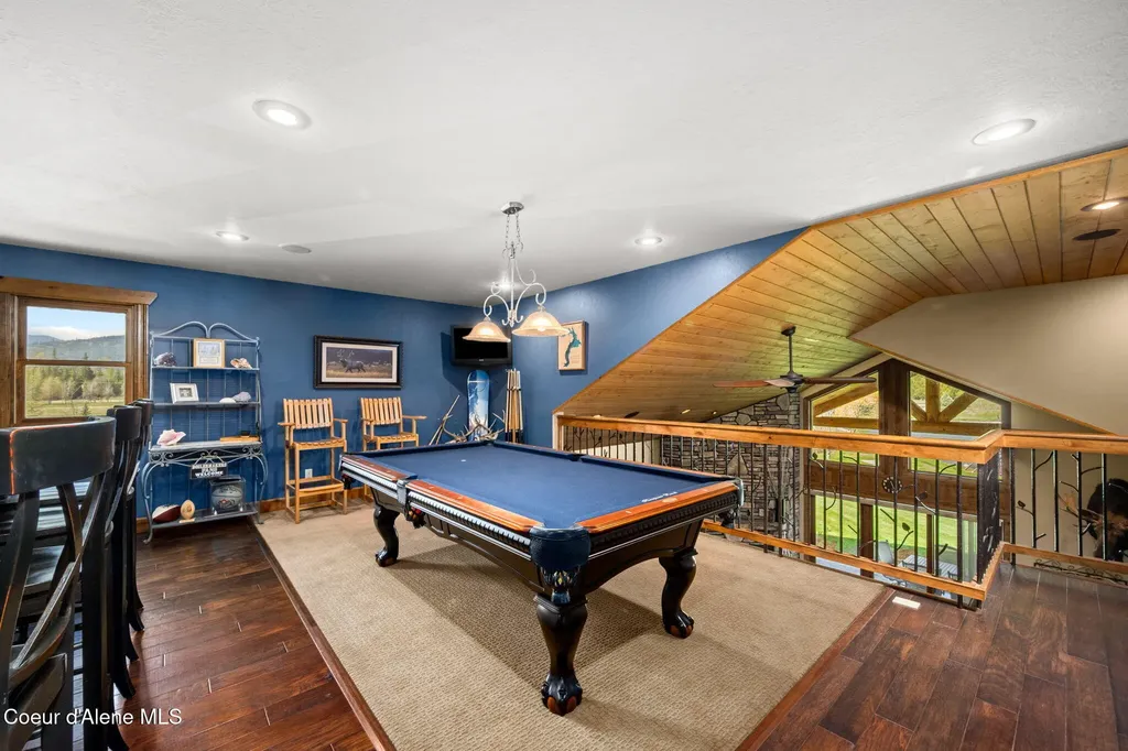 289 Gold Road Naples ID 83847