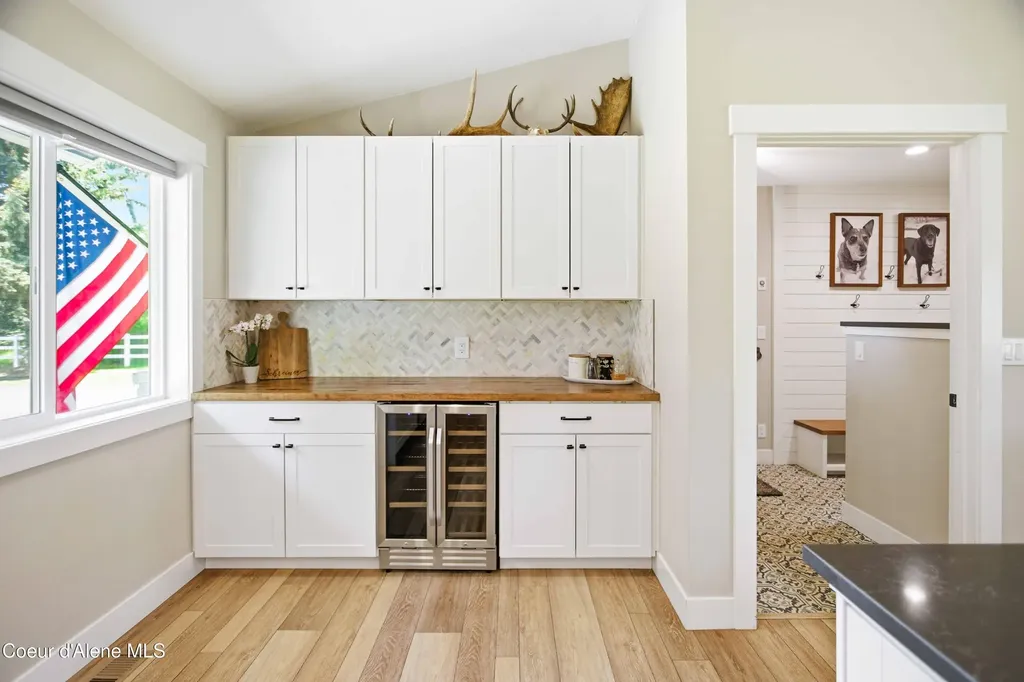 7464 N 4th Street Dalton Gardens ID 83815