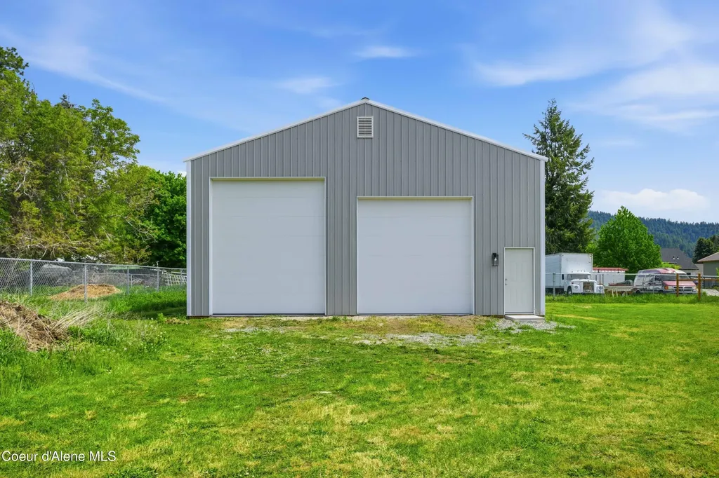 7464 N 4th Street Dalton Gardens ID 83815