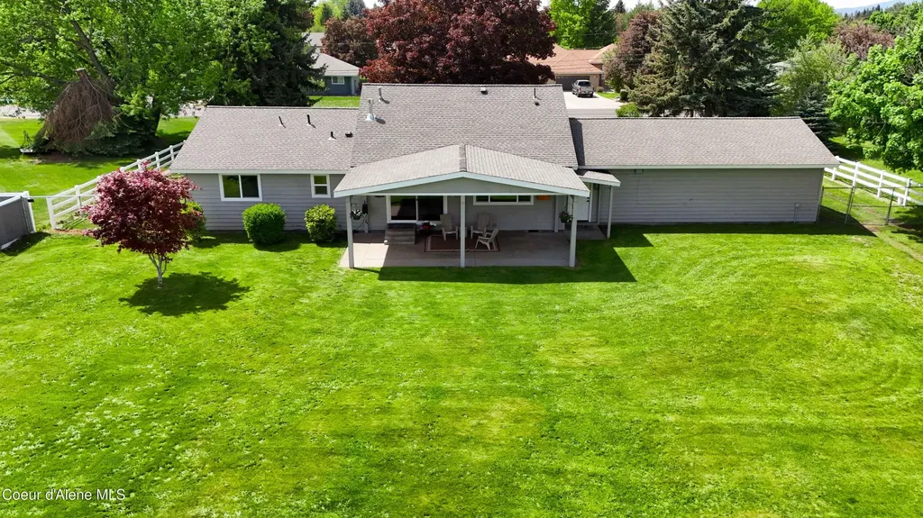 7464 N 4th Street Dalton Gardens ID 83815