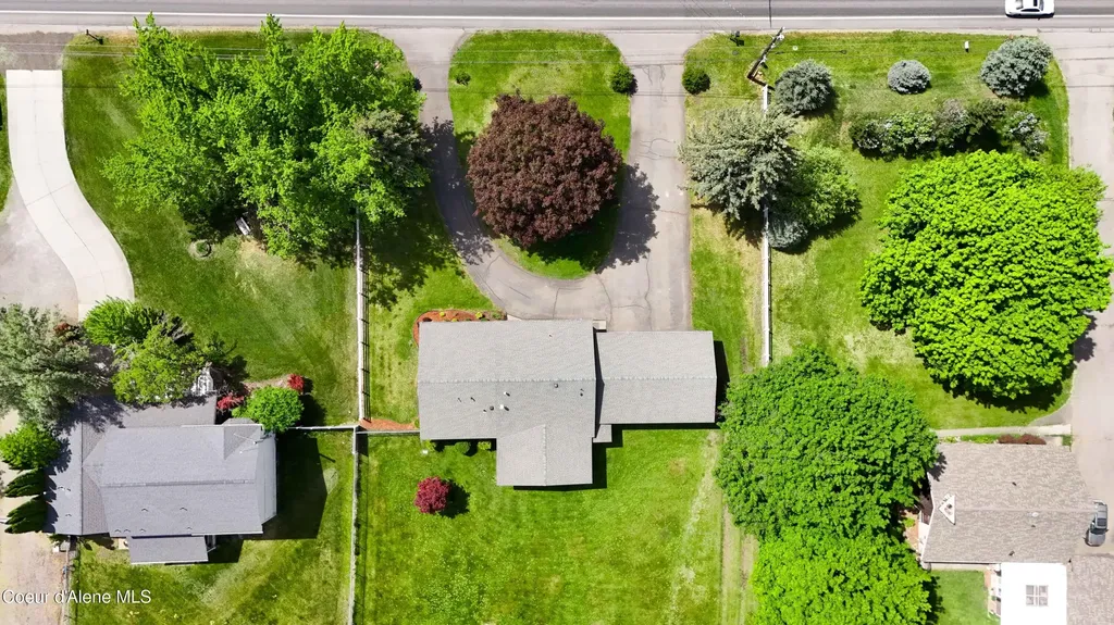 7464 N 4th Street Dalton Gardens ID 83815