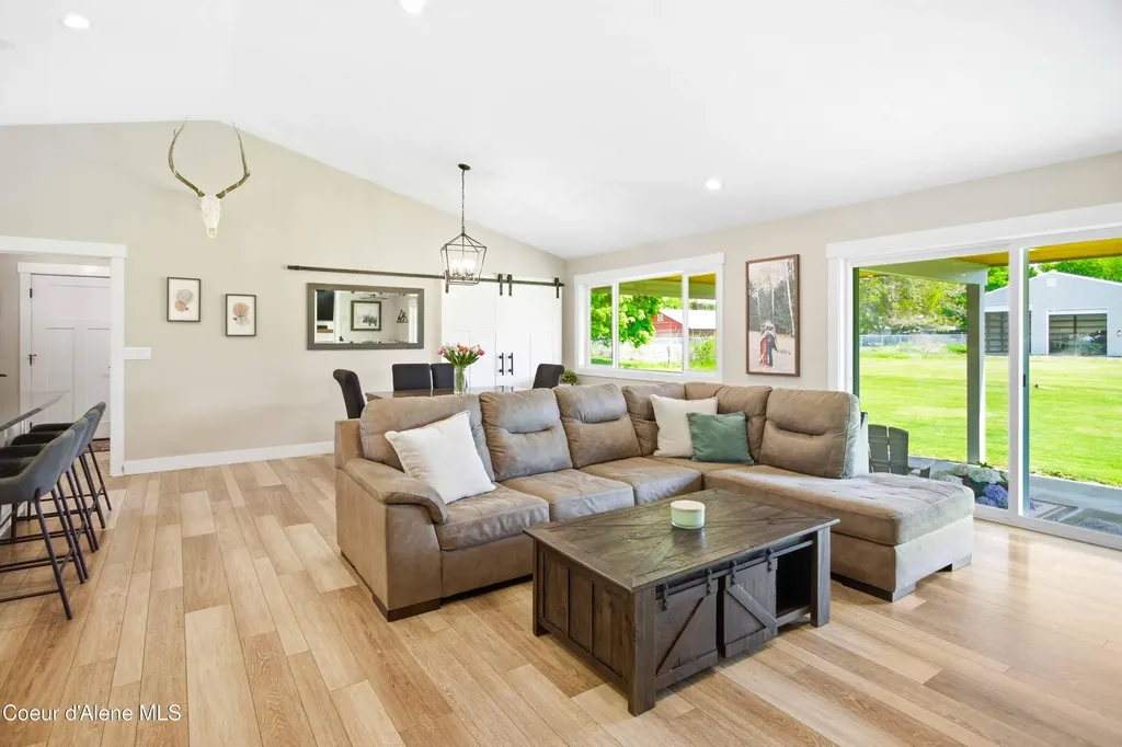 7464 N 4th Street Dalton Gardens ID 83815