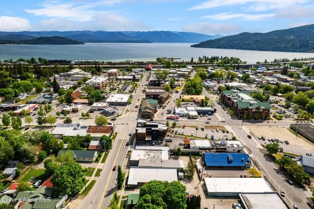 525 Cedar Street Sandpoint ID 83864