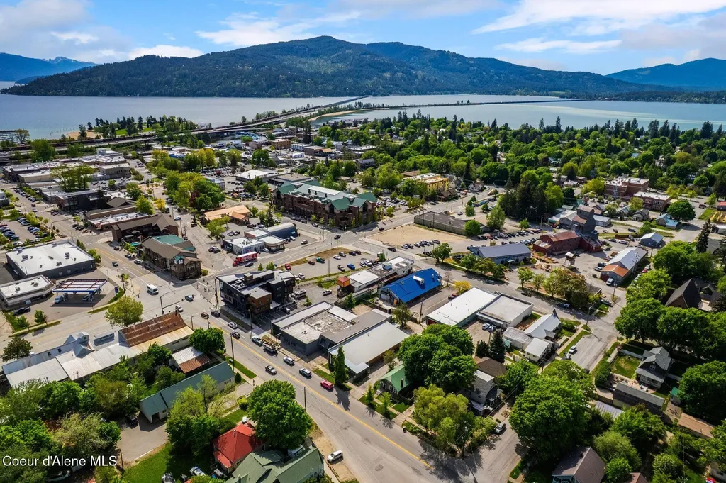 525 Cedar Street Sandpoint ID 83864