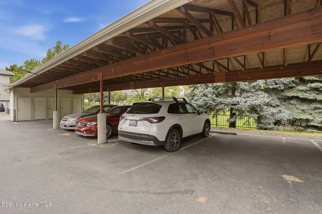 22855 E Country Vista Drive Liberty Lake WA 99019