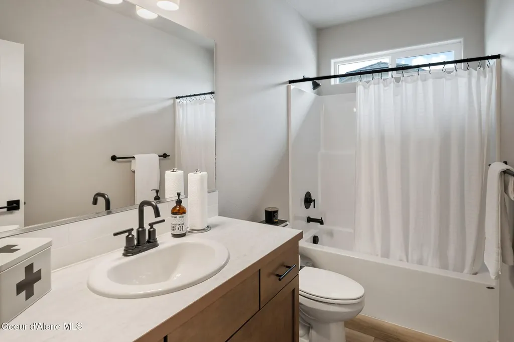 11485 N Simmons Lane Rathdrum ID 83858