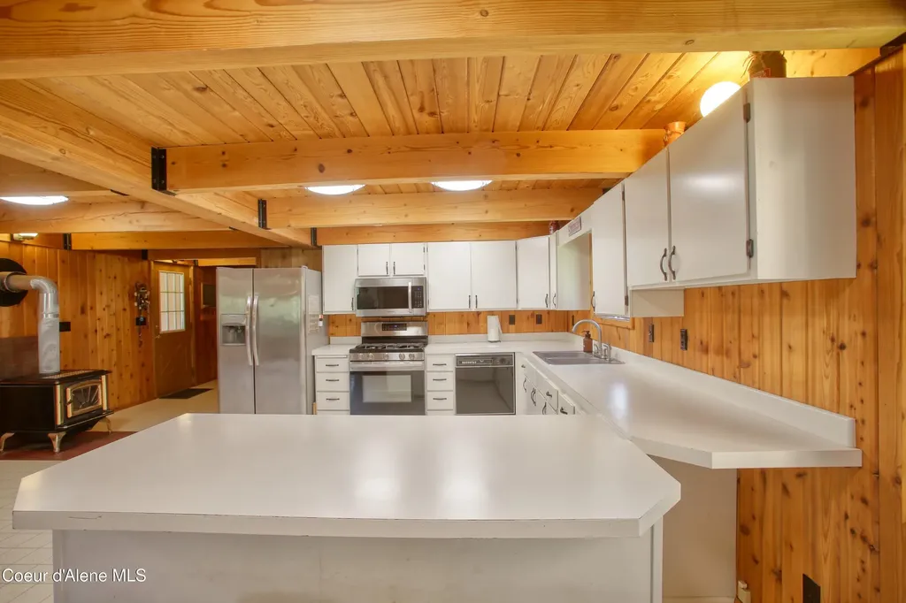 31582 E Hayden Lake Road Hayden ID 83835