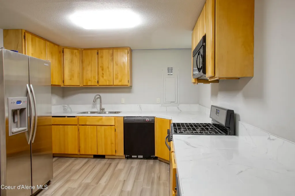 31582 E Hayden Lake Road Hayden ID 83835