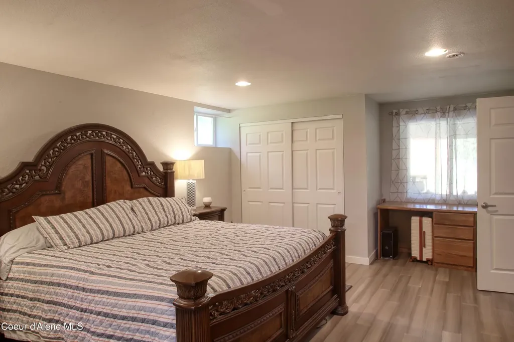 31582 E Hayden Lake Road Hayden ID 83835