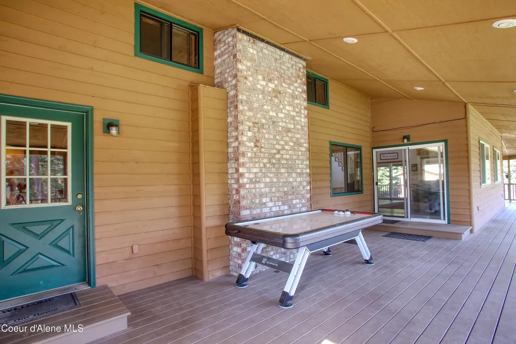 31582 E Hayden Lake Road Hayden ID 83835