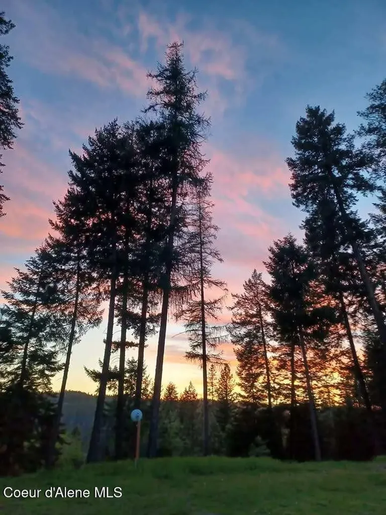 31582 E Hayden Lake Road Hayden ID 83835