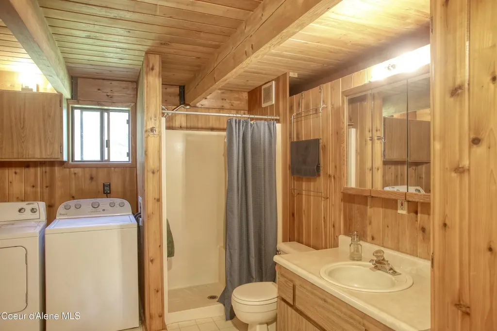 31582 E Hayden Lake Road Hayden ID 83835