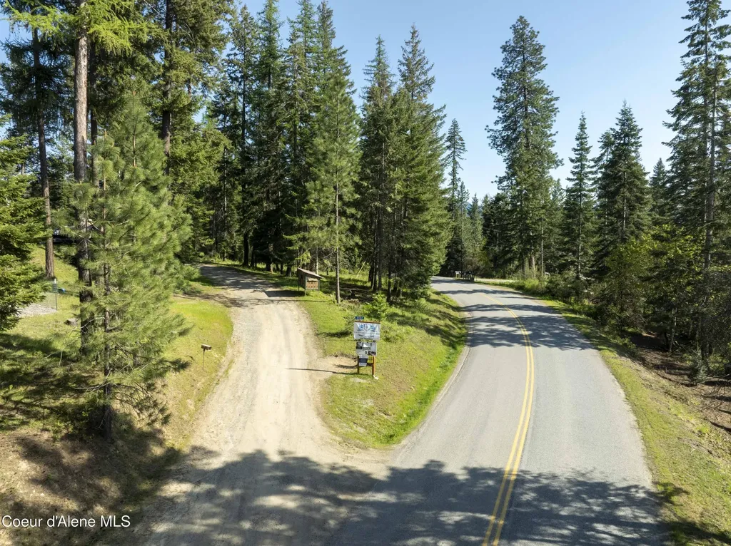 31582 E Hayden Lake Road Hayden ID 83835