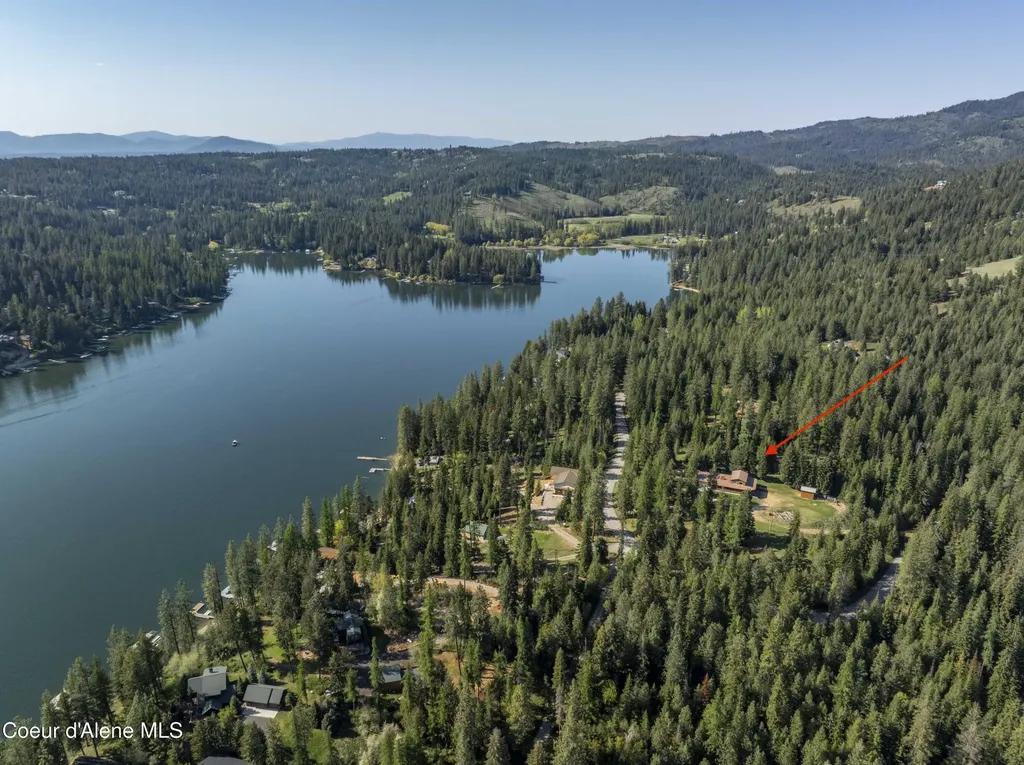 31582 E Hayden Lake Road Hayden ID 83835