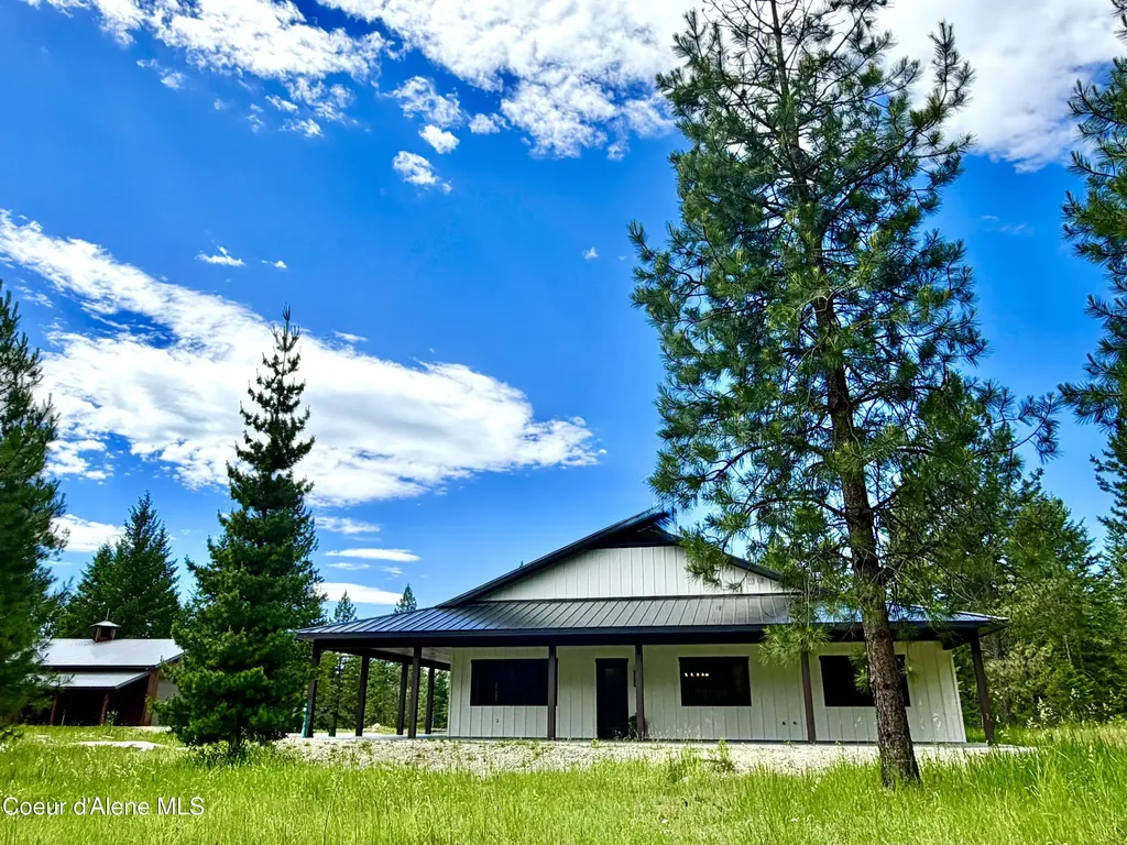 1520 Wrenco Loop Road Sandpoint ID 83864