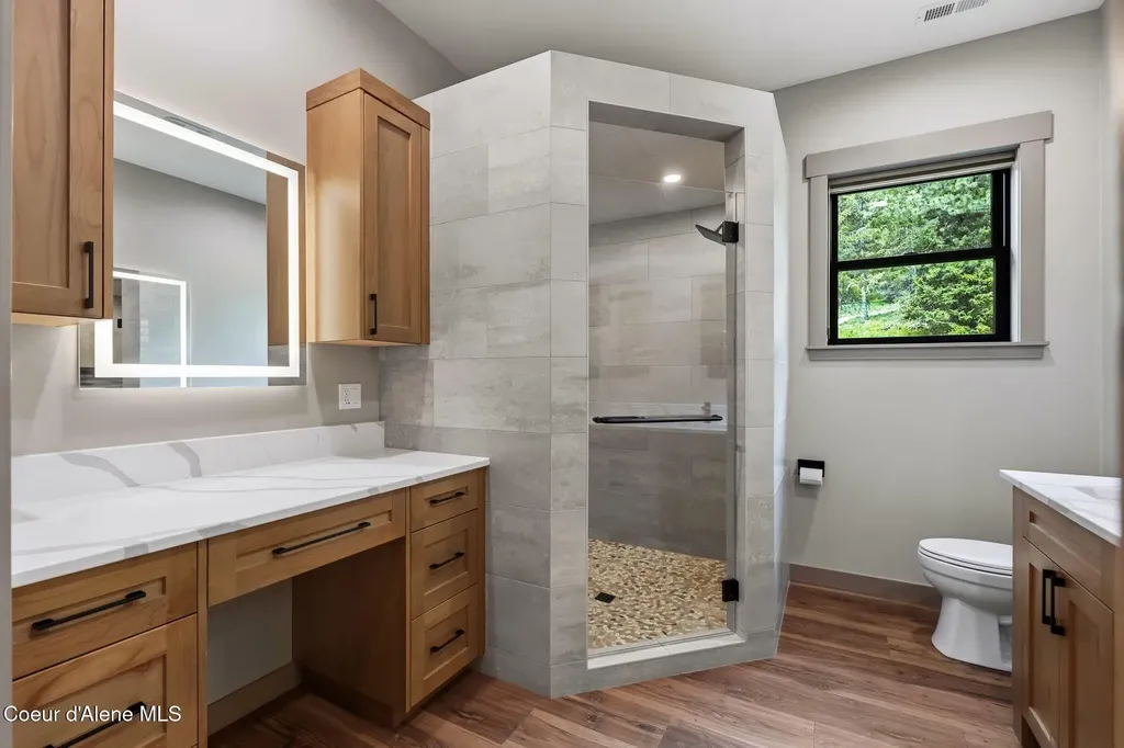 1520 Wrenco Loop Road Sandpoint ID 83864