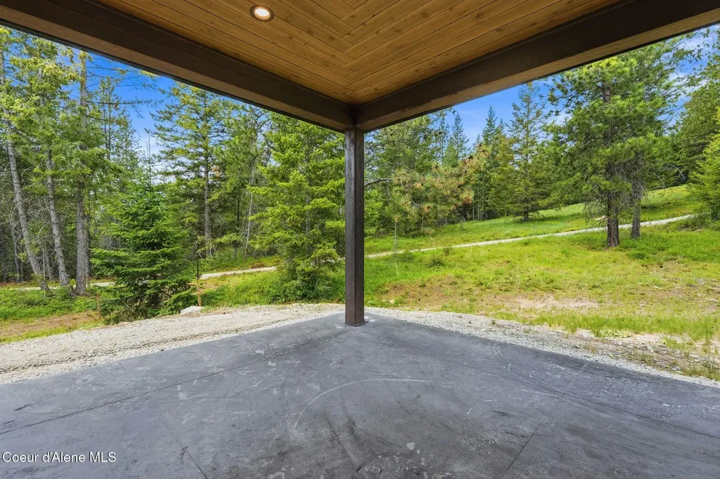 1520 Wrenco Loop Road Sandpoint ID 83864