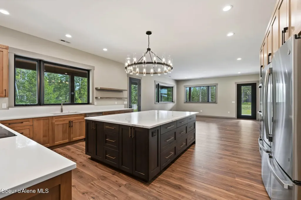 1520 Wrenco Loop Road Sandpoint ID 83864