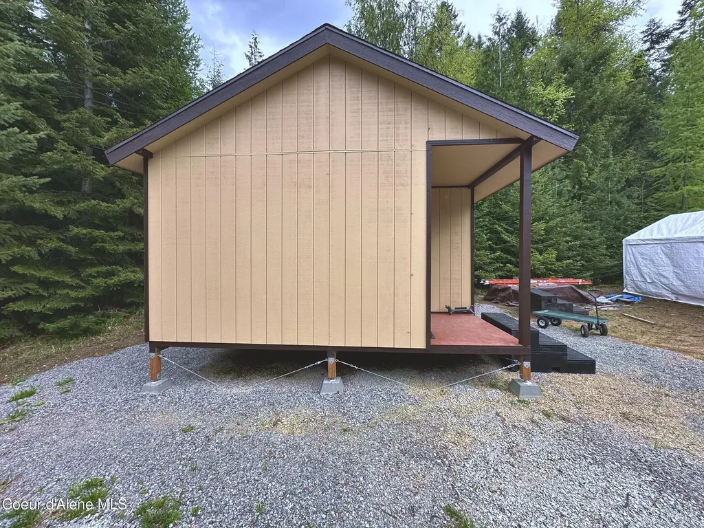 1427 Roop Road Cocolalla ID 83813