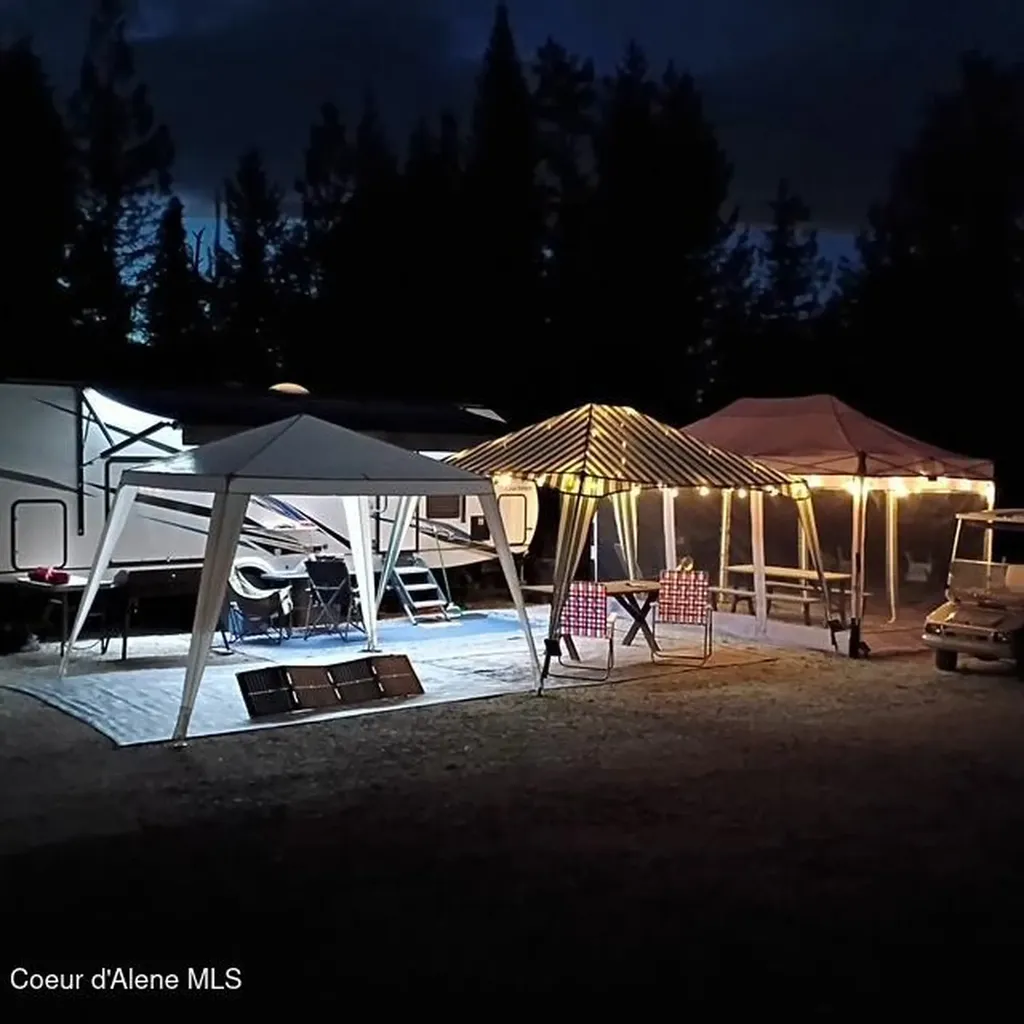 1427 Roop Road Cocolalla ID 83813