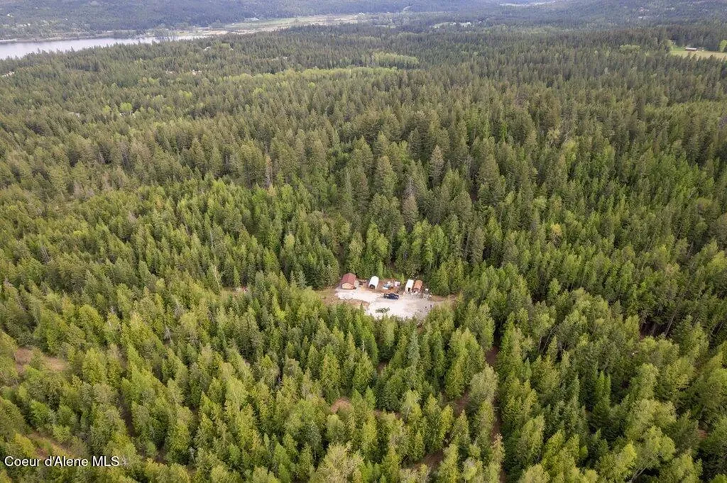 1427 Roop Road Cocolalla ID 83813