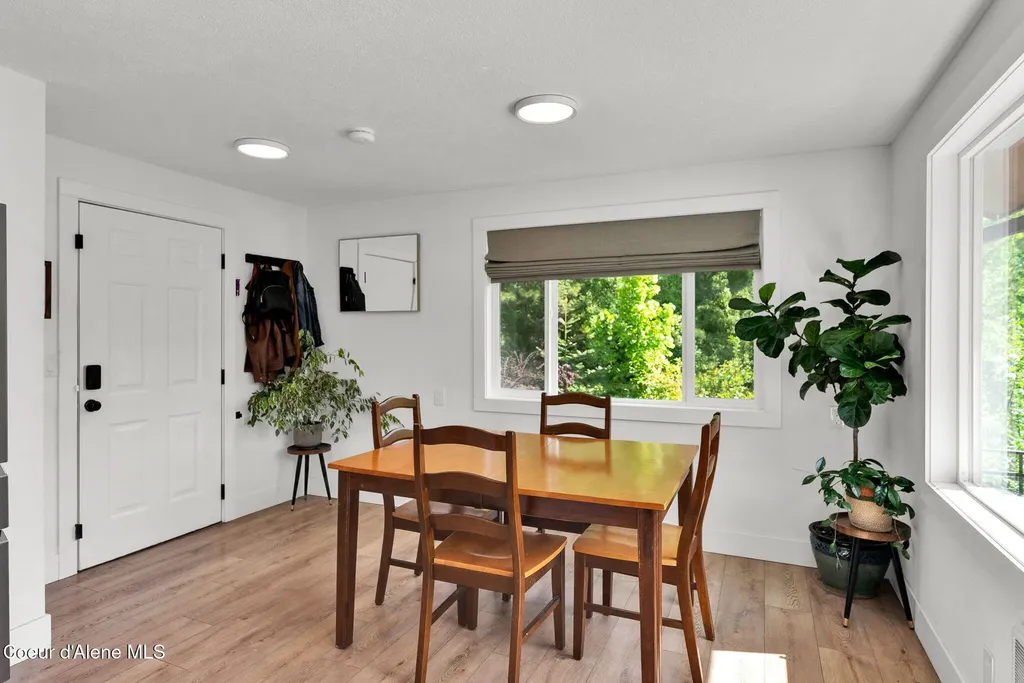 17454 E North Shore Lane Bayview ID 83803