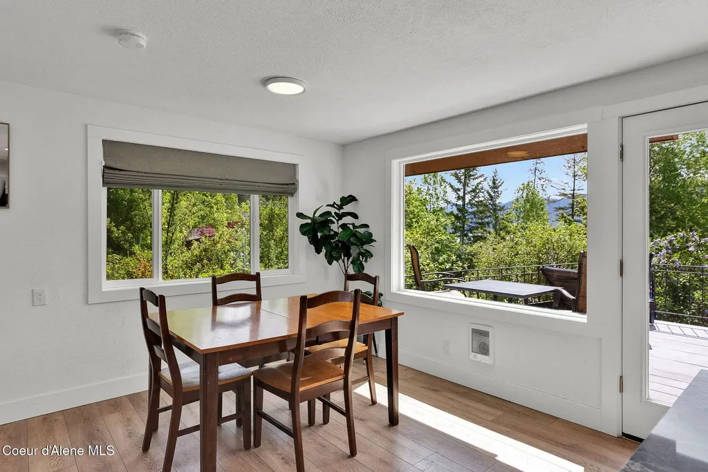 17454 E North Shore Lane Bayview ID 83803