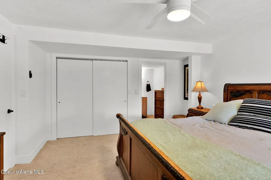 17454 E North Shore Lane Bayview ID 83803