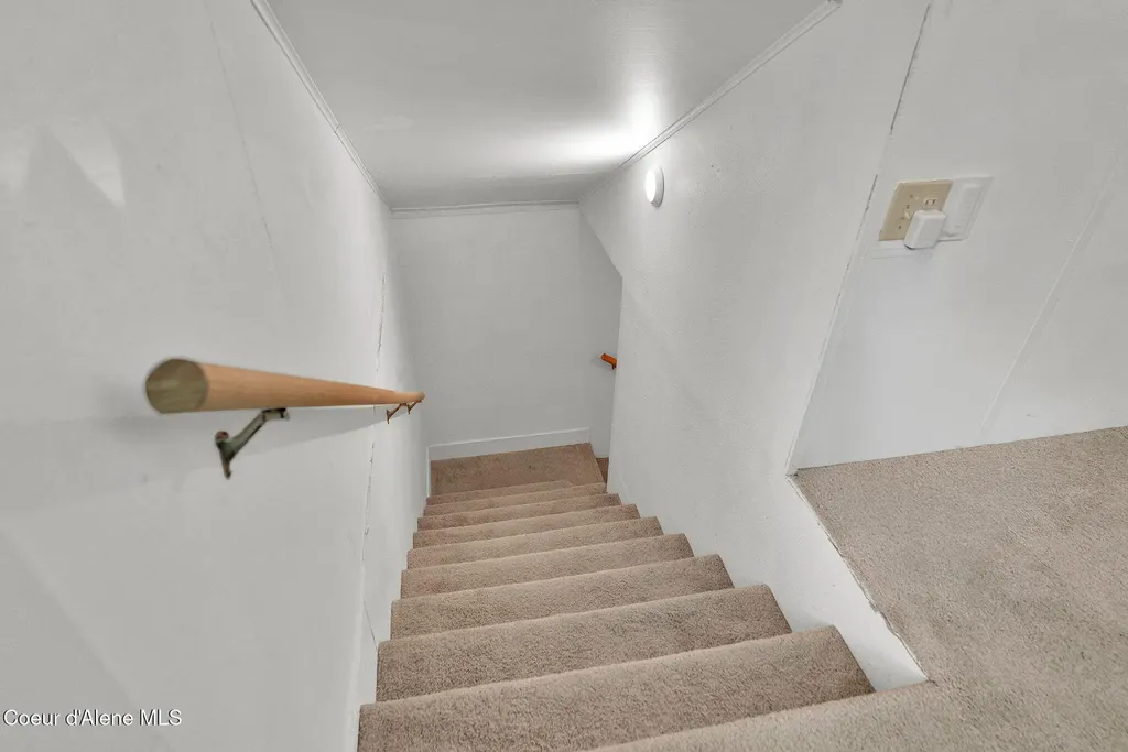 17454 E North Shore Lane Bayview ID 83803