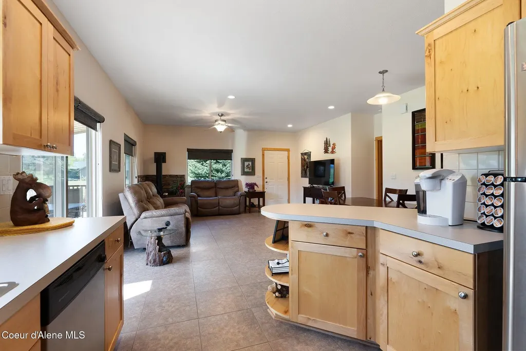 108 Ironwood Drive Blanchard ID 83804