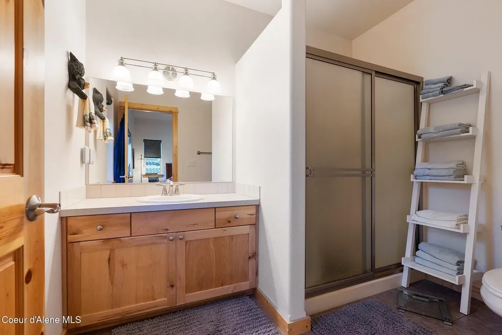108 Ironwood Drive Blanchard ID 83804