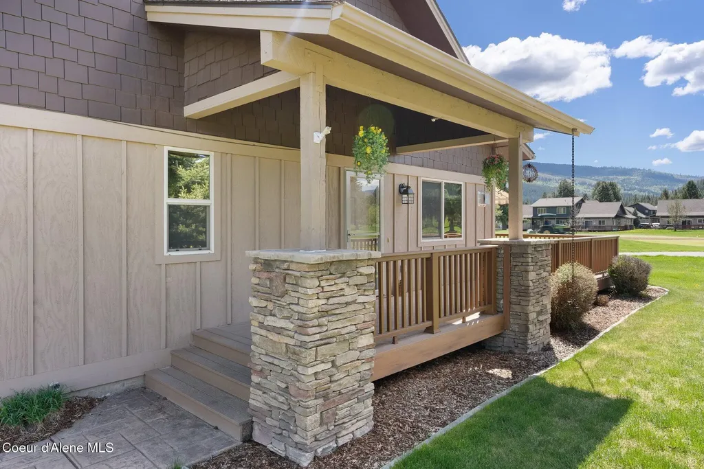 108 Ironwood Drive Blanchard ID 83804