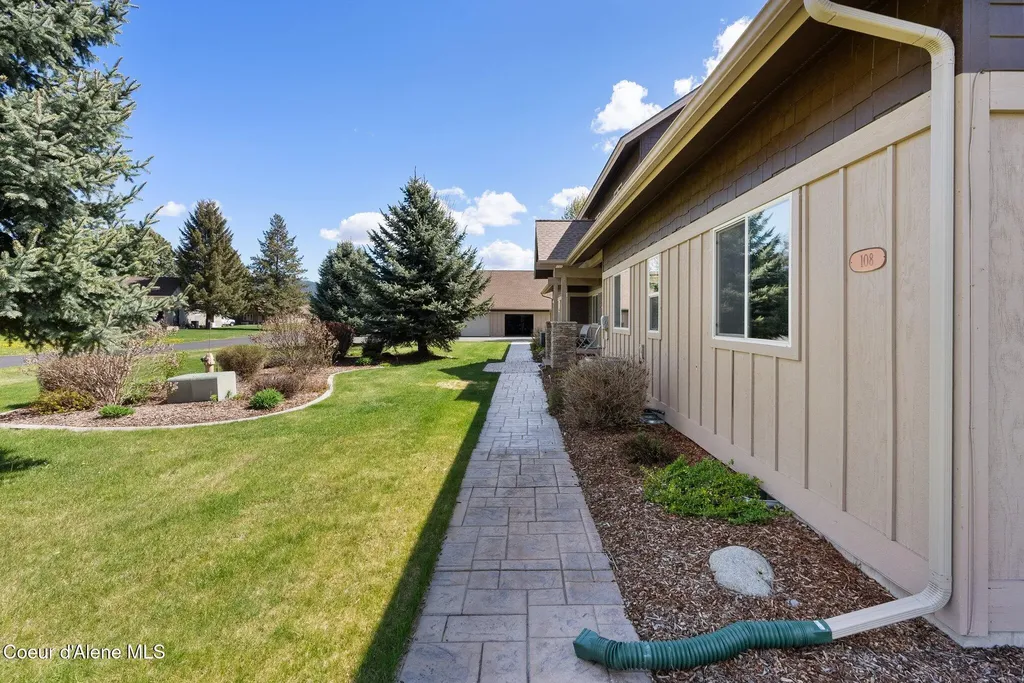 108 Ironwood Drive Blanchard ID 83804