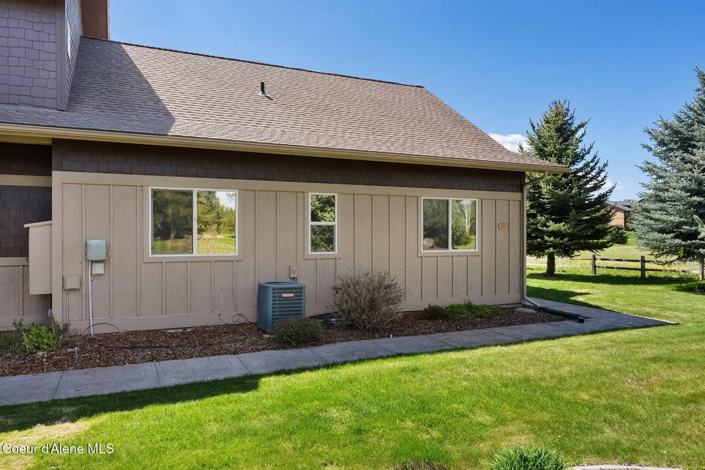 108 Ironwood Drive Blanchard ID 83804