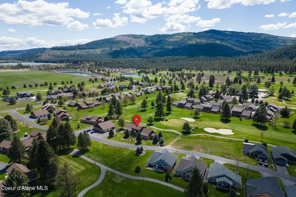108 Ironwood Drive Blanchard ID 83804