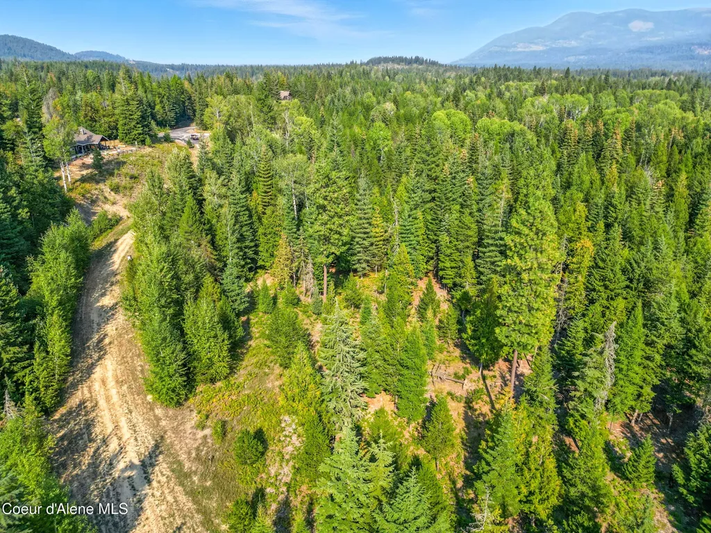 125 Ranch Road Naples ID 83847
