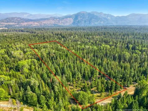 125 Ranch Road Naples ID 83847