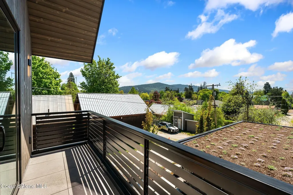 215 W Lake Street Sandpoint ID 83864
