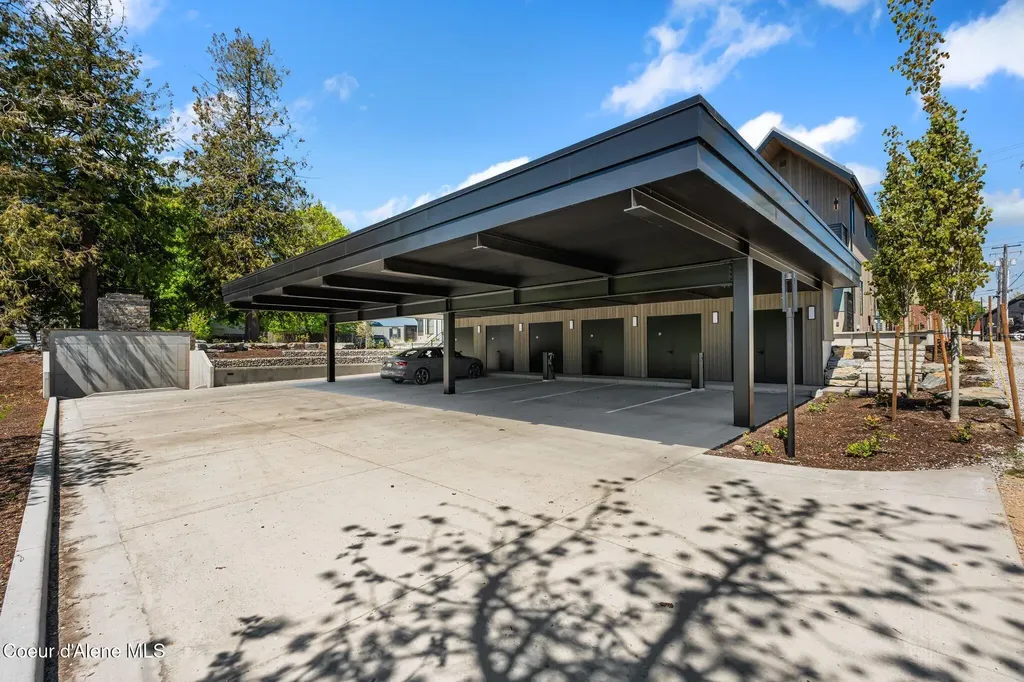 215 W Lake Street Sandpoint ID 83864