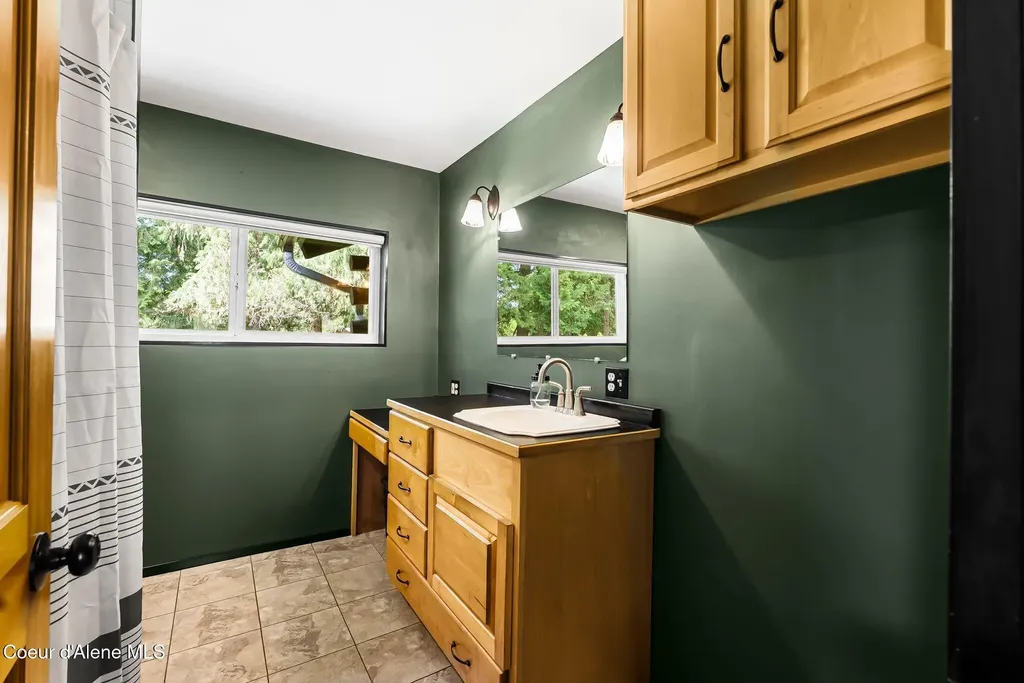 255 Red Alder Road Careywood ID 83809