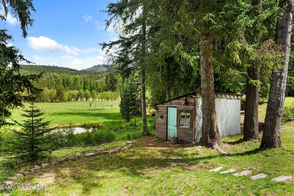 255 Red Alder Road Careywood ID 83809