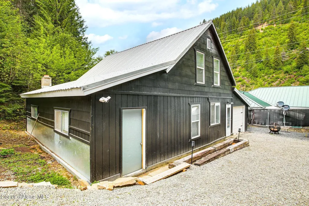 22 Theriault Drive Avery ID 83802