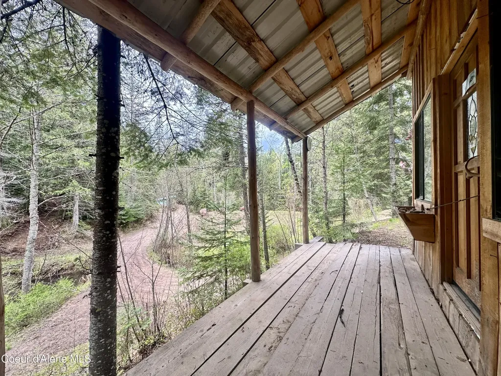 1546 Pup Paw Trail Priest River ID 83856