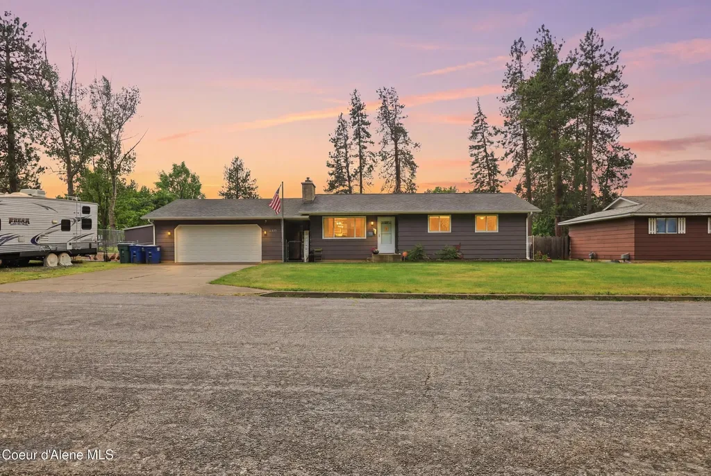422 E 10th Avenue Post Falls ID 83854