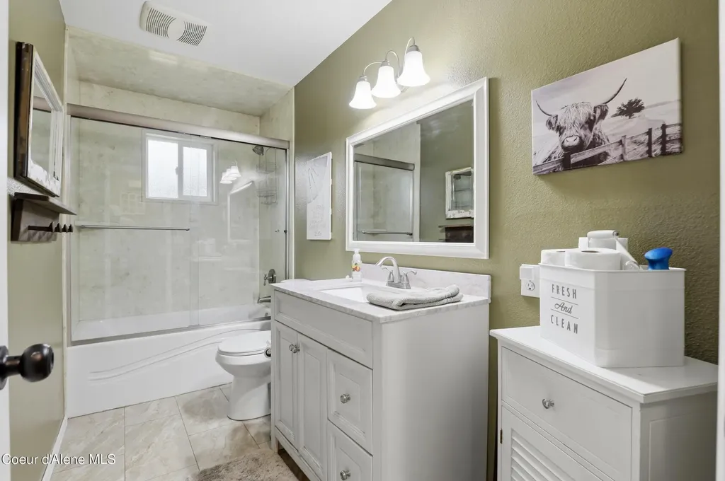 422 E 10th Avenue Post Falls ID 83854