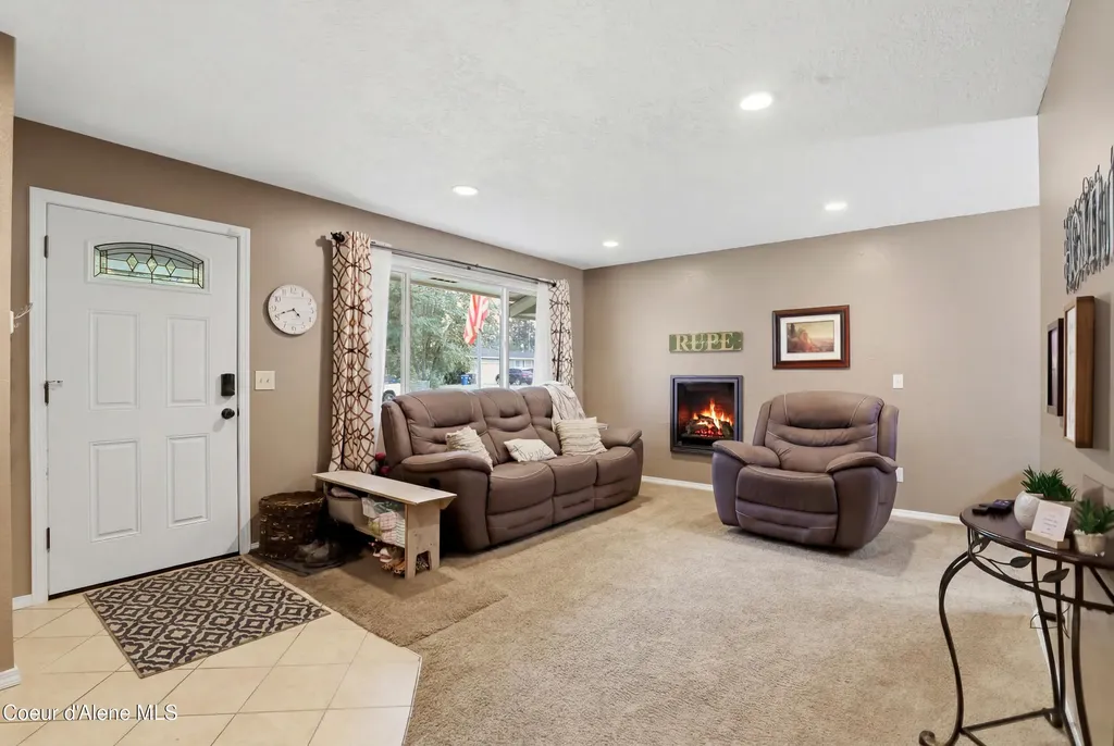 422 E 10th Avenue Post Falls ID 83854