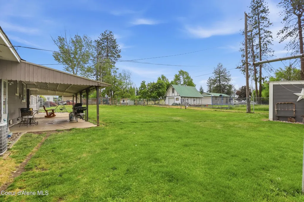 422 E 10th Avenue Post Falls ID 83854