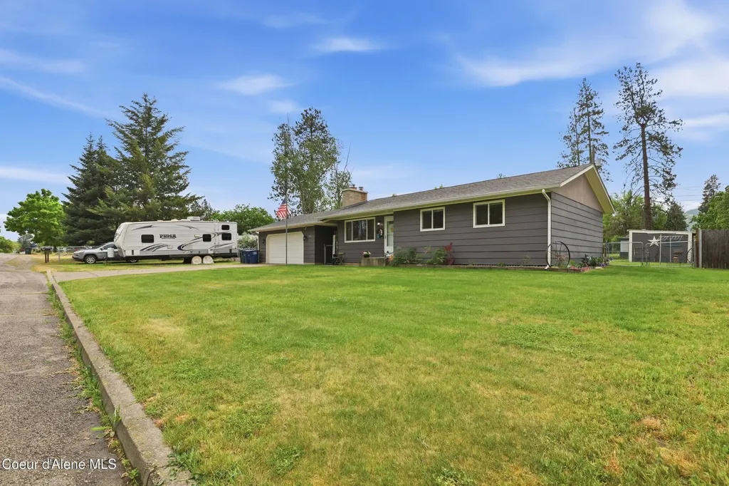 422 E 10th Avenue Post Falls ID 83854